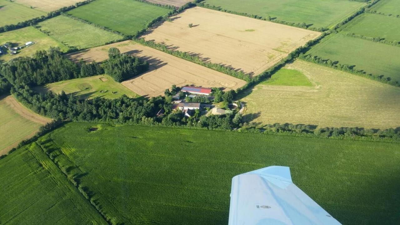 Ferienwohnung Rossenhof Weesby Екстериор снимка